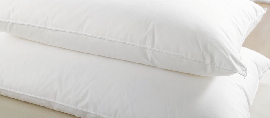 Anti-allergy microfibre cover hollowfibre pillow