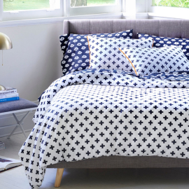 Novogratz By Utica Umbria Printed/Painted Lips Bedding Set