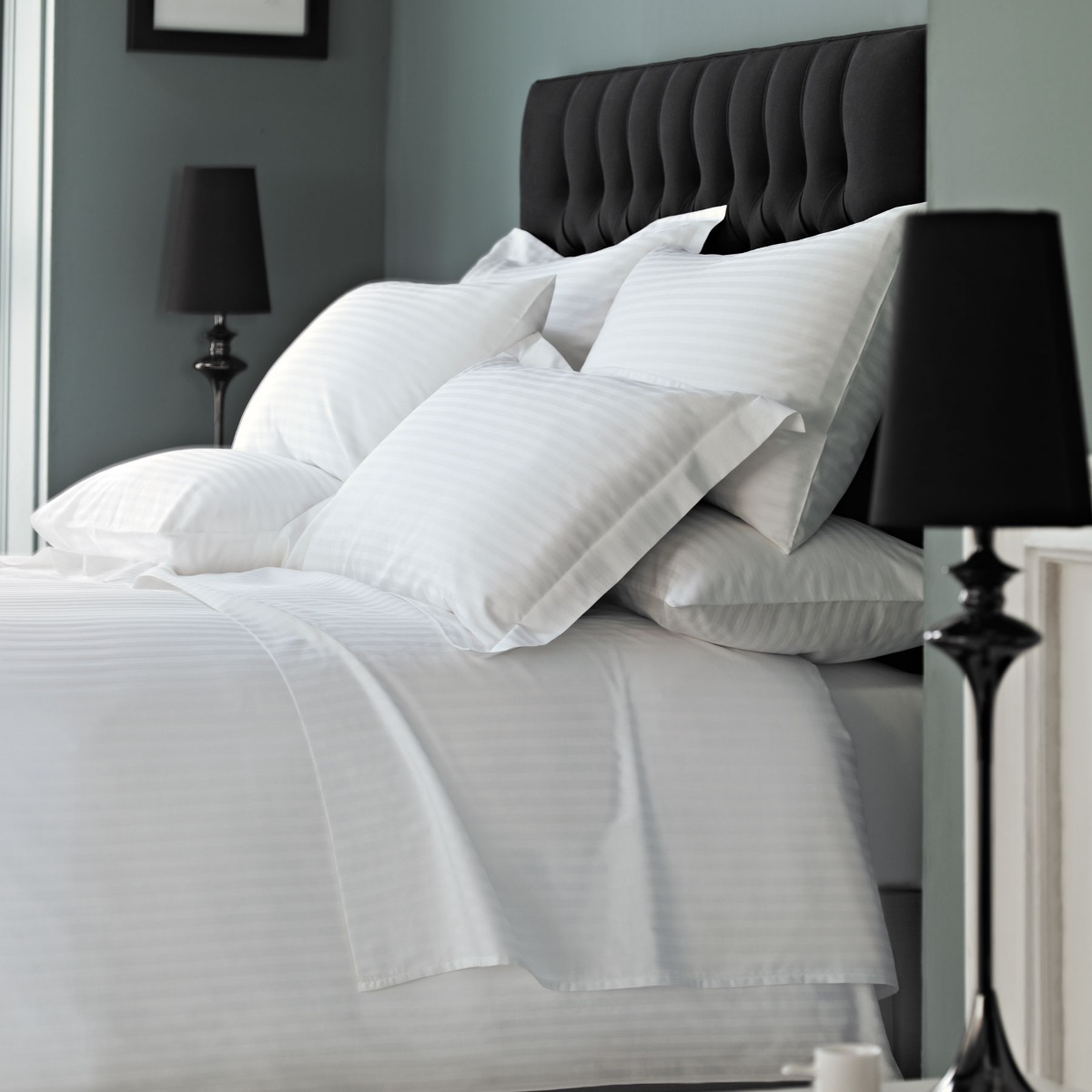 TC300 Egyptian Cotton Satin Stripe V-Shaped Pillowcase - Orthopedic Support For Back & Neck