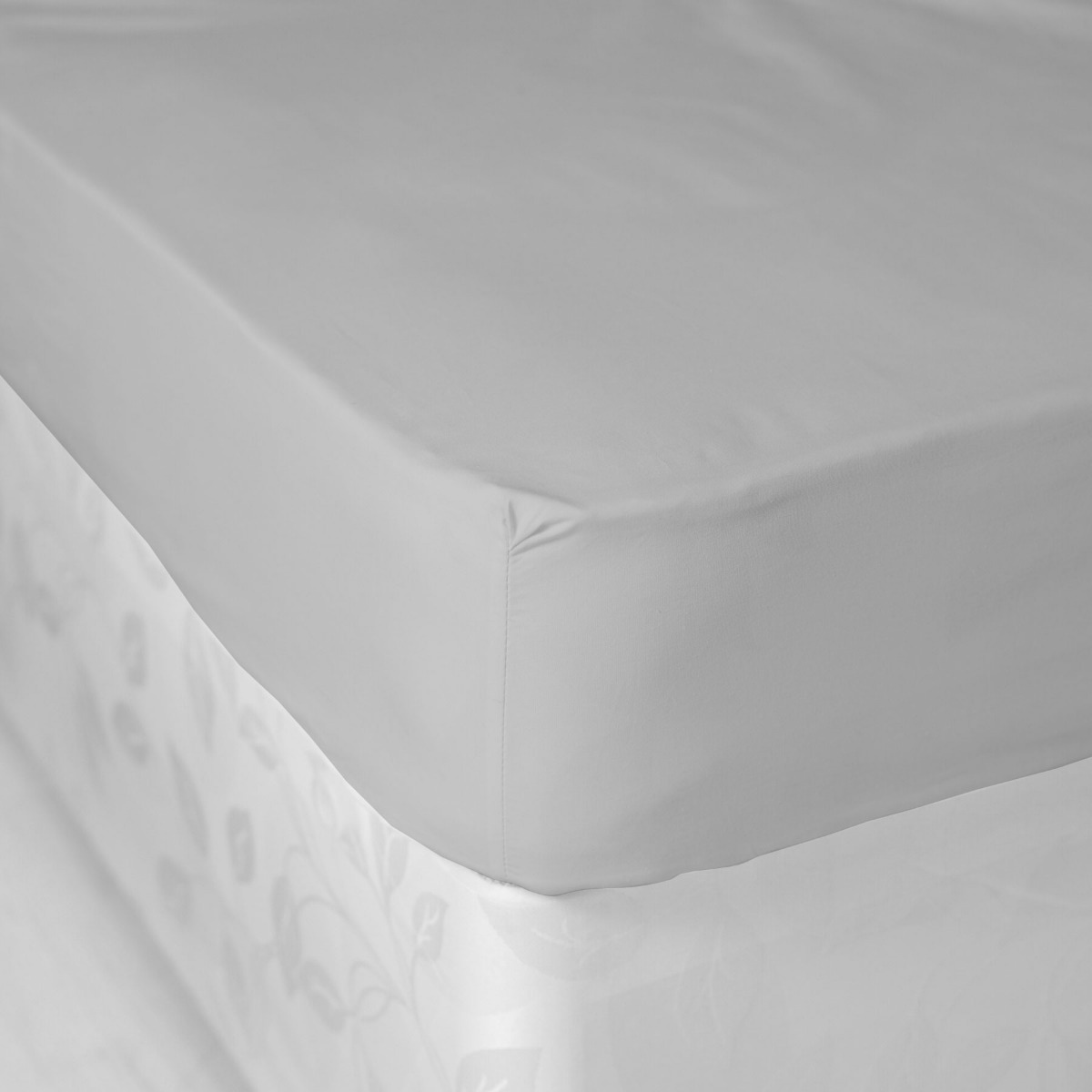 King Polycotton Grey Coloured Fitted Sheet 144TC