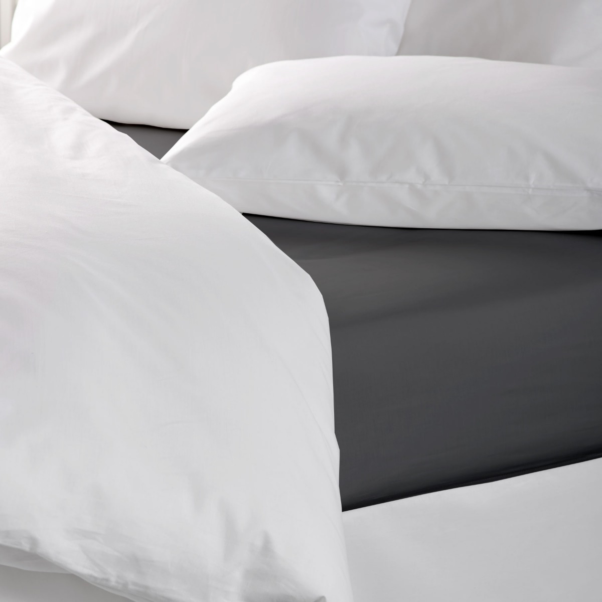 144 Thread Count Single Size Jet Black Coloured Polycotton Flat Sheet