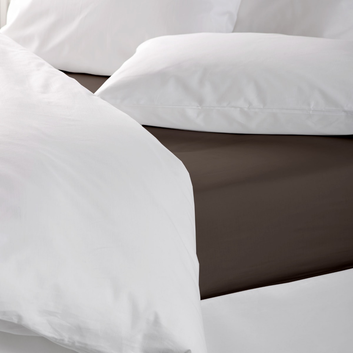 144 Thread Count King Size Chocoloate Coloured Polycotton Flat Sheet