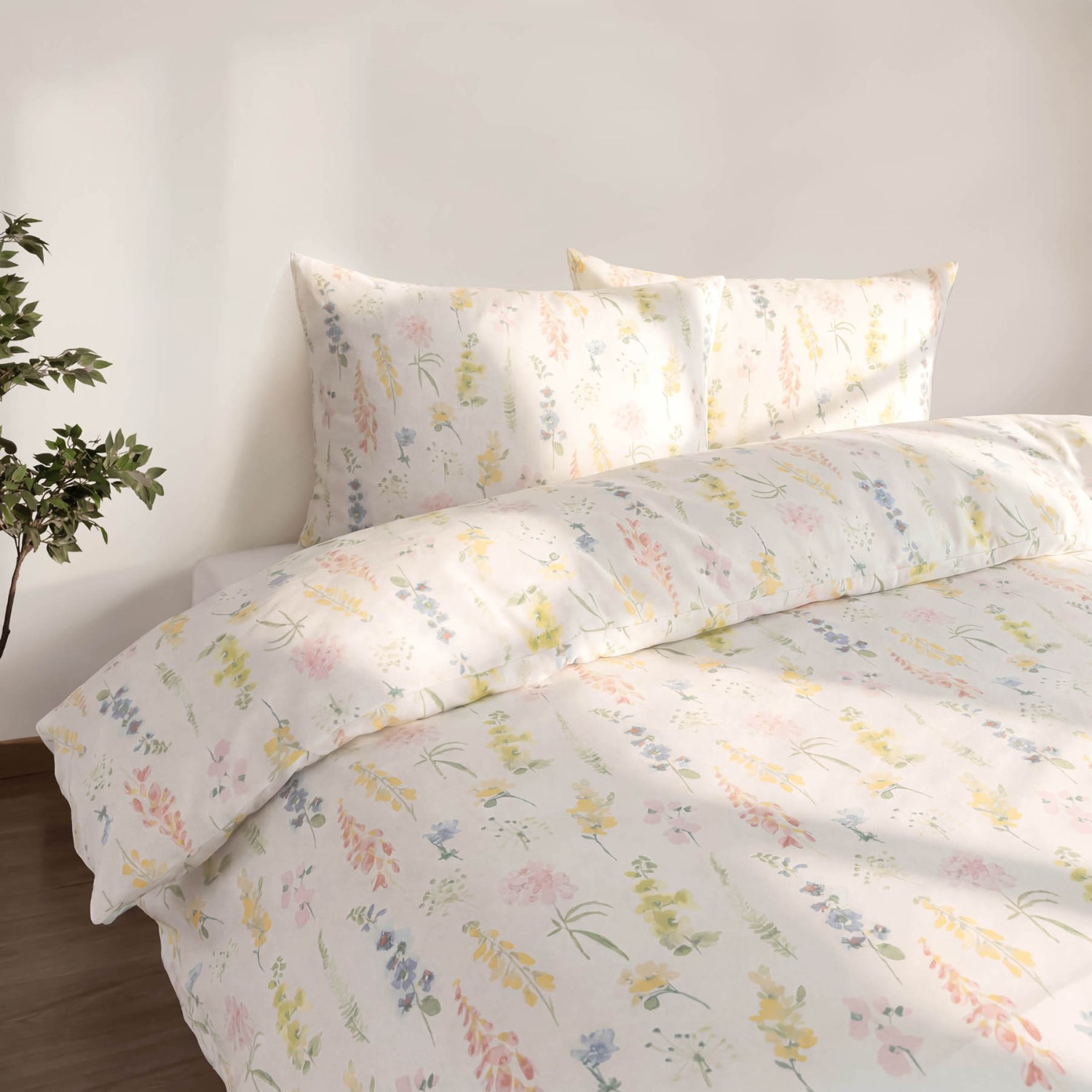 Martex Studio Edition Summer Bloom Duvet Cover Set Single - 137 x 200cm