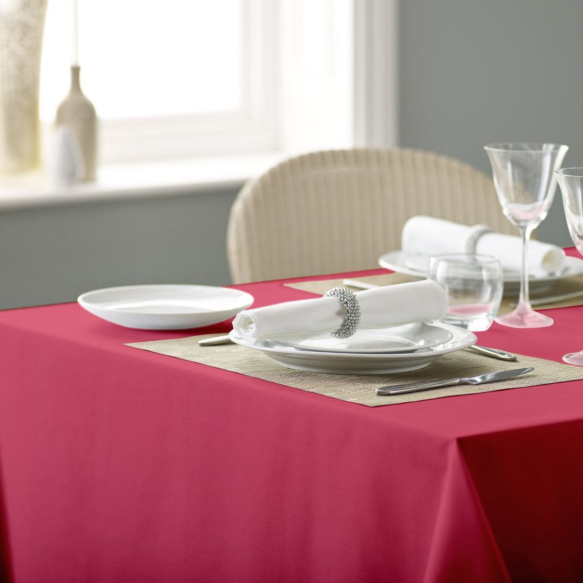 100% Polyester Plain Square & Rectangular Tablecloths Various Sizes & Colours - Picture 9 of 39