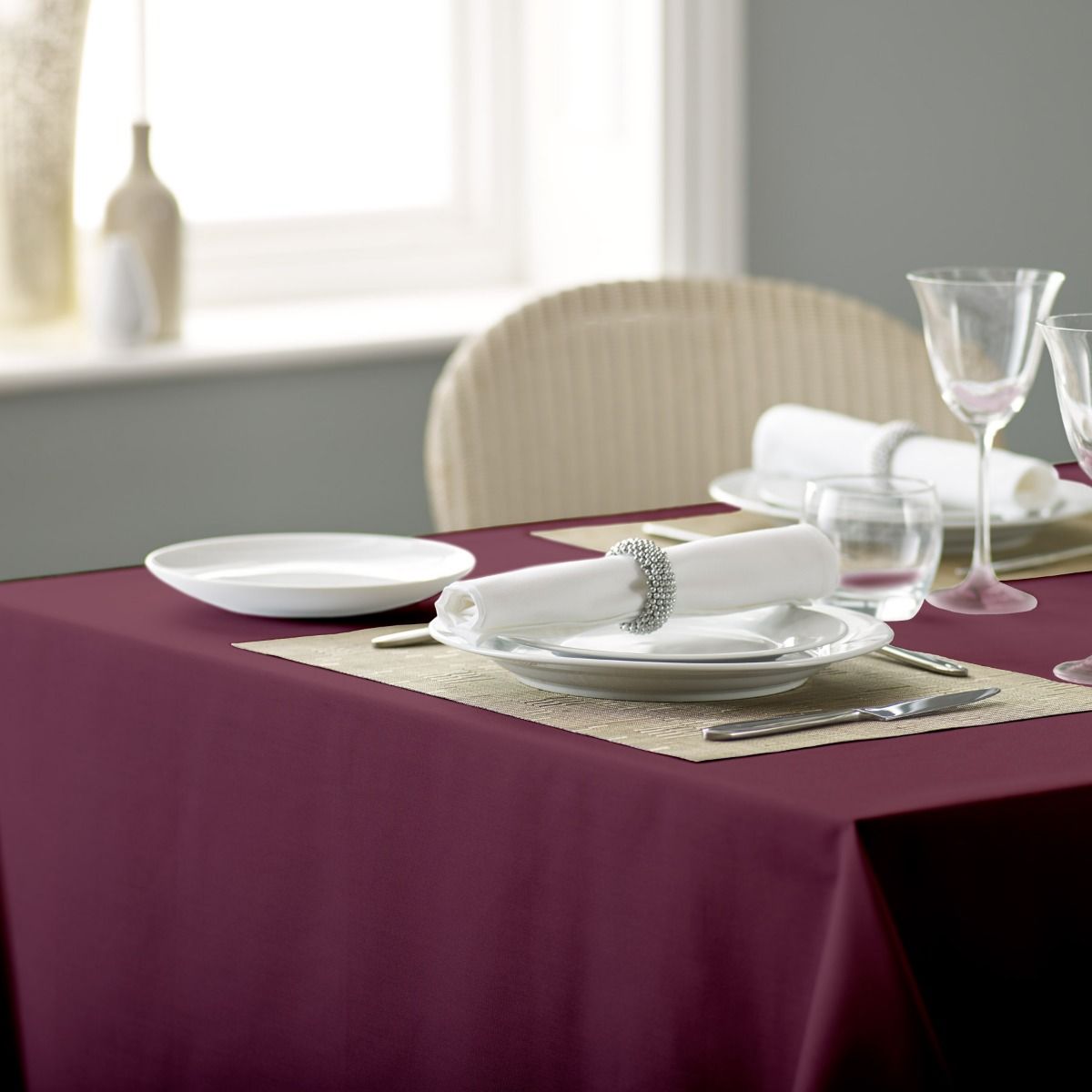 100% Polyester Plain Square & Rectangular Tablecloths Various Sizes & Colours - Picture 11 of 39