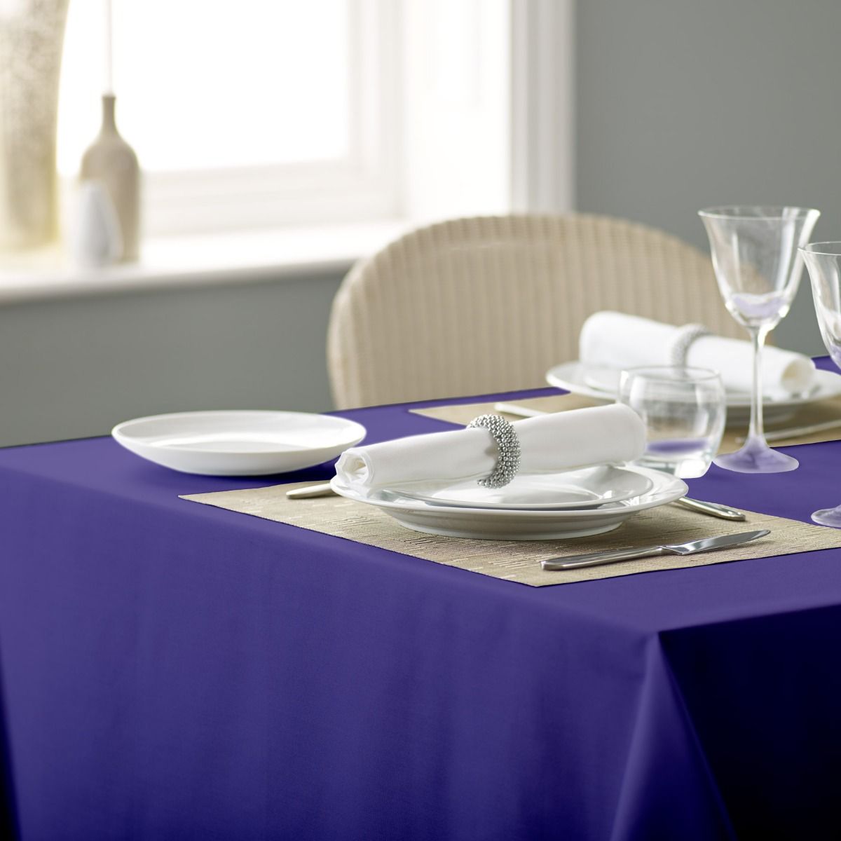 100% Polyester Plain Square & Rectangular Tablecloths Various Sizes & Colours - Picture 19 of 39