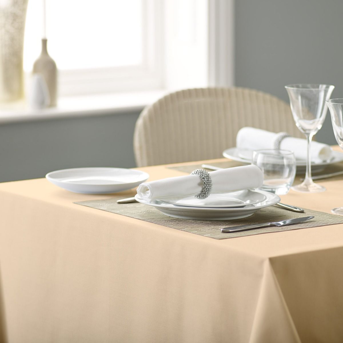 100% Polyester Plain Square & Rectangular Tablecloths Various Sizes & Colours - Picture 36 of 39