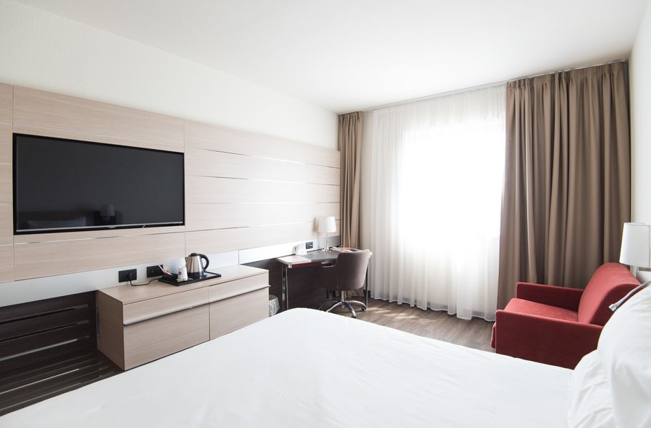 Debunking Some Common Myths About Hotel Bedding