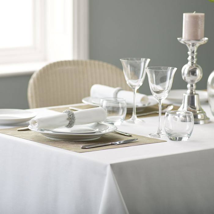 white tablecloth